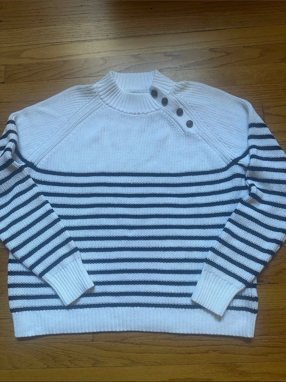 J. Crew 💯 Cotton White and Navy Button-Shoulder Sweater XL